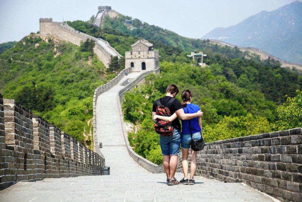 Couple on the Great wall - What to wear to the Great Wall of China in Summer