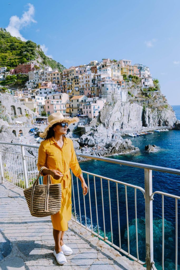 WOman at Cinque Terre - what to wear to Cinque Terre