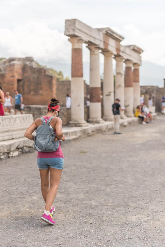 Woman at Pompeii - what to wear to Pompeii