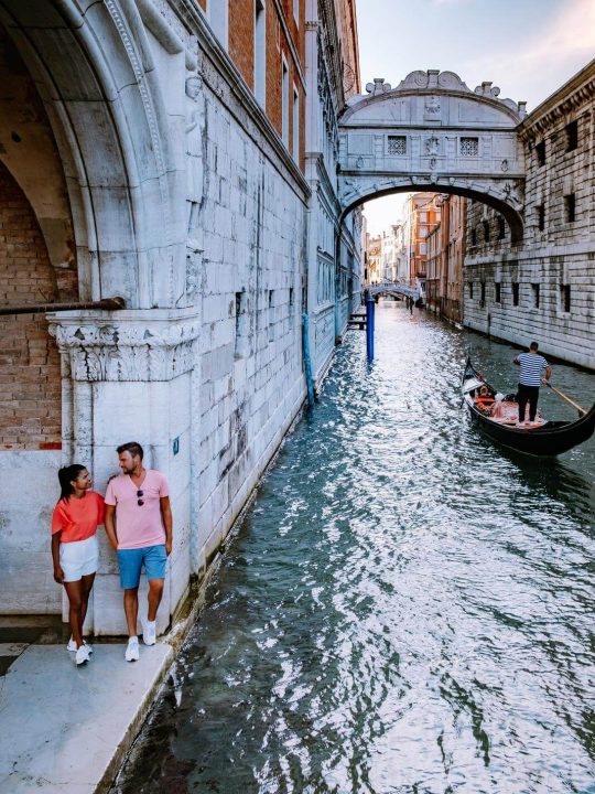 What to Wear in Venice in June