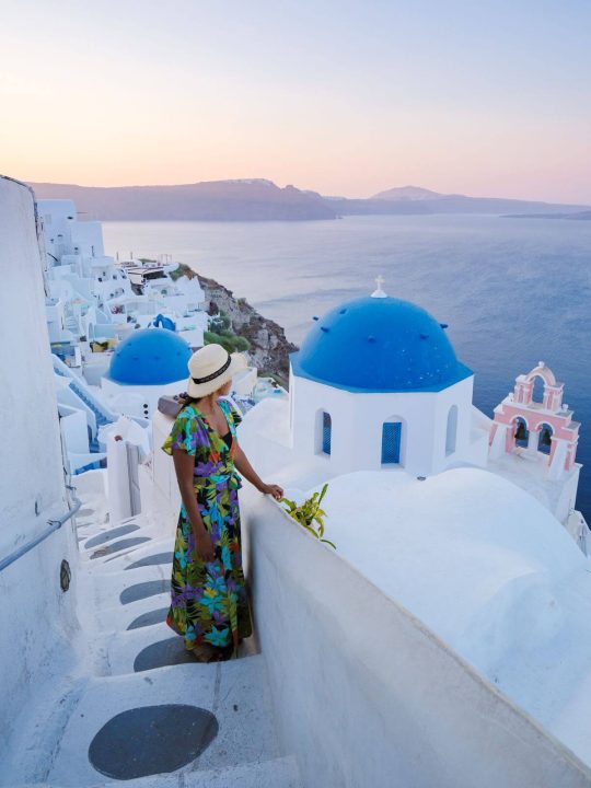 What to wear in Santorini (monthly guide)