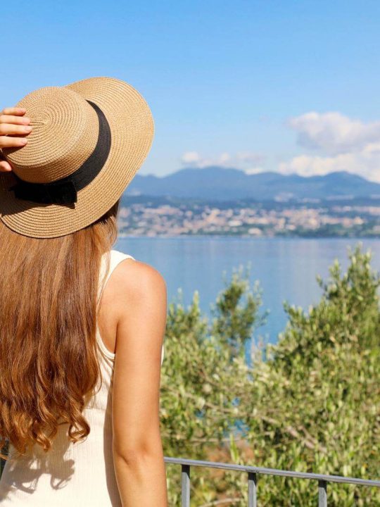 What to wear in Lake Garda (month by month guide)