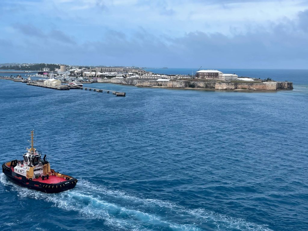 Cruise ship going into Bermuda port